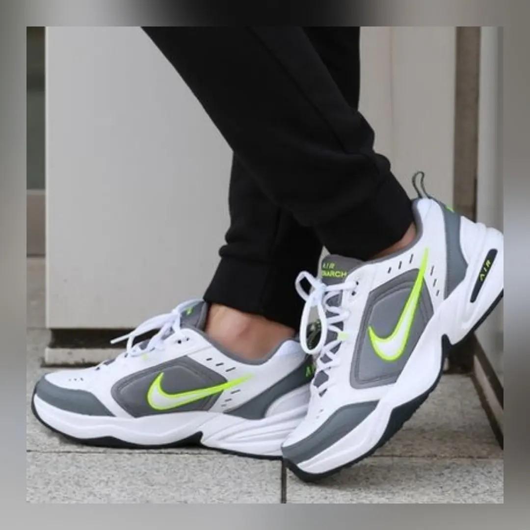 Nike air monarch iv cool grey hot sale