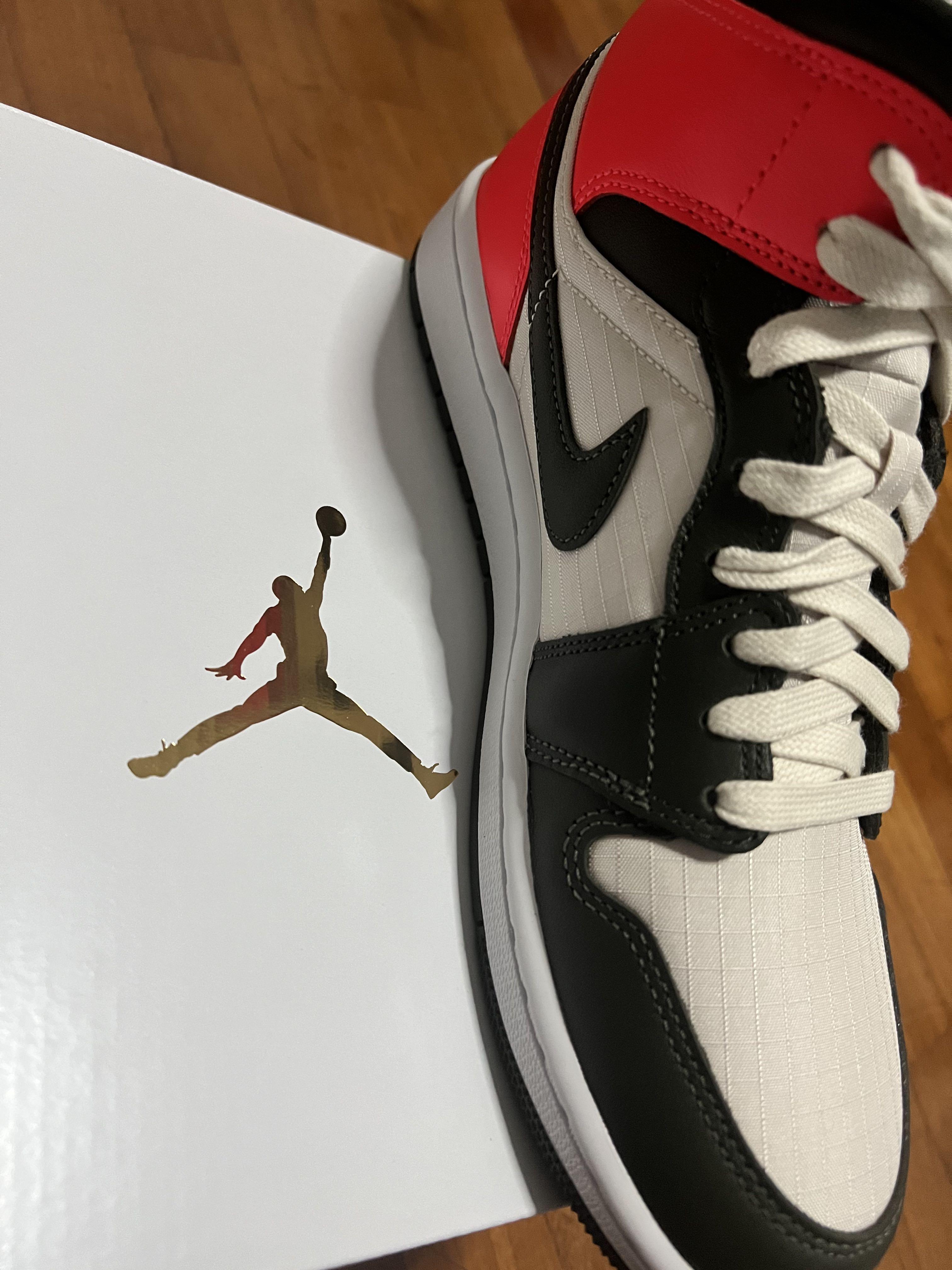 aj1 mid nike