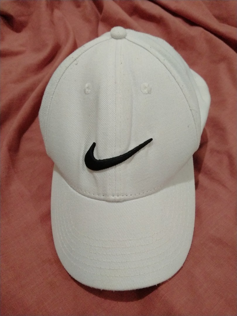 Nike cap white price best sale