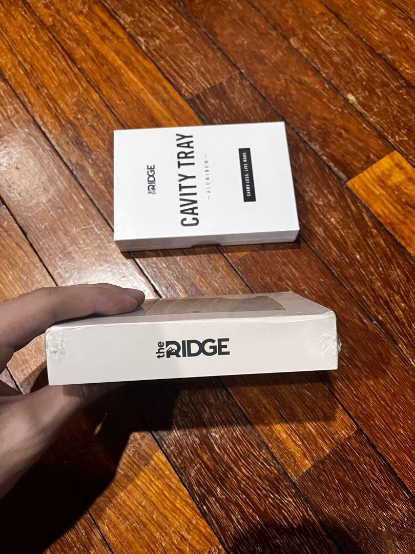 Ridge titanium wallet stonewashed with cavity tray, Men's Fashion