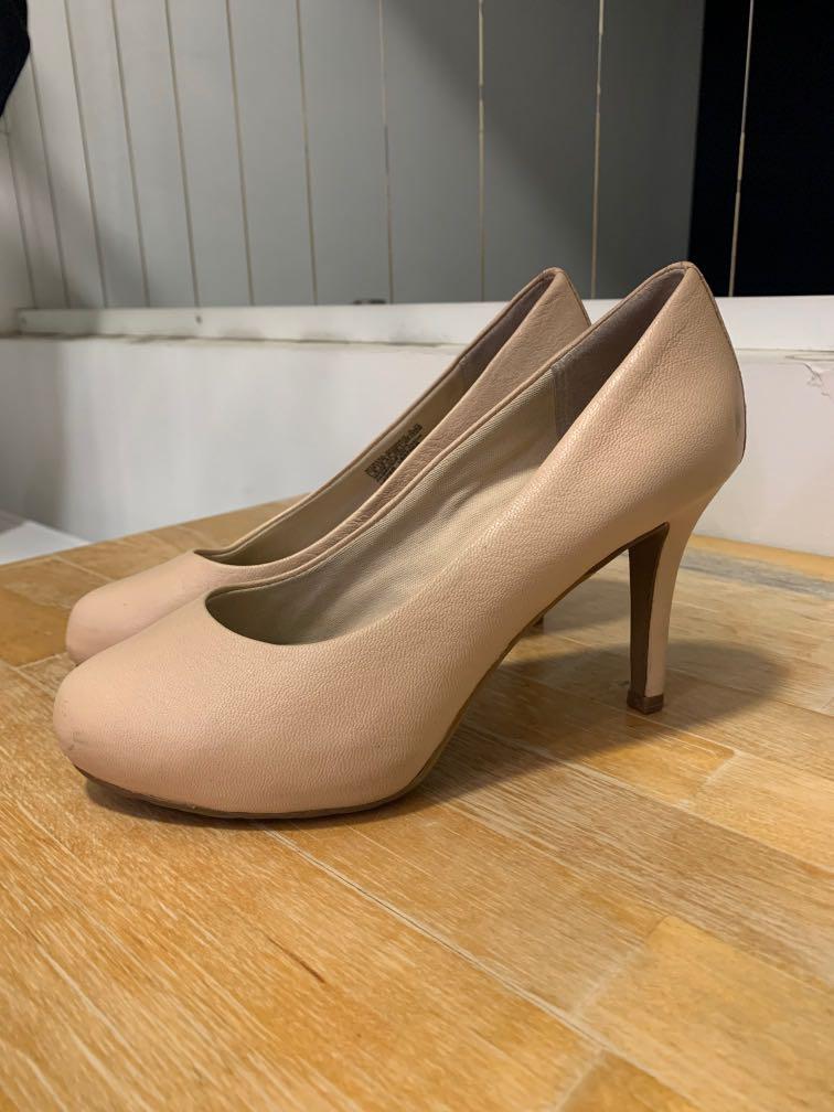 Rockport Nude Heels Size 36 Women s Fashion Footwear Heels on