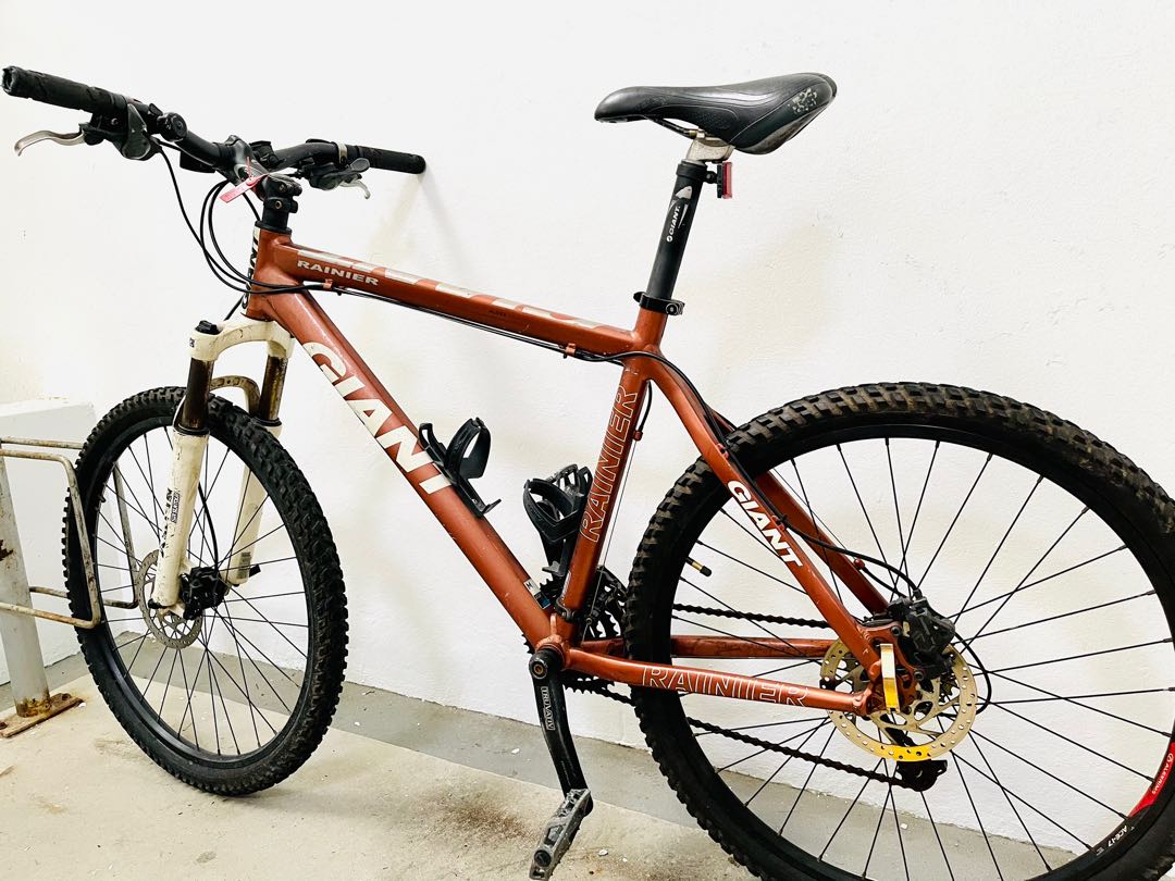 Giant rainier discount mountain bike
