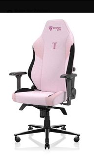 (Category: ) located in . Submitted by closet_refresh (Listing ID 1144563392, Image 1). Description: .