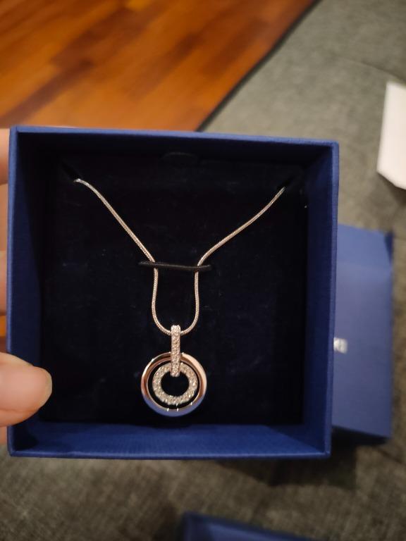 Swarovski necklace 2025 circle pendant