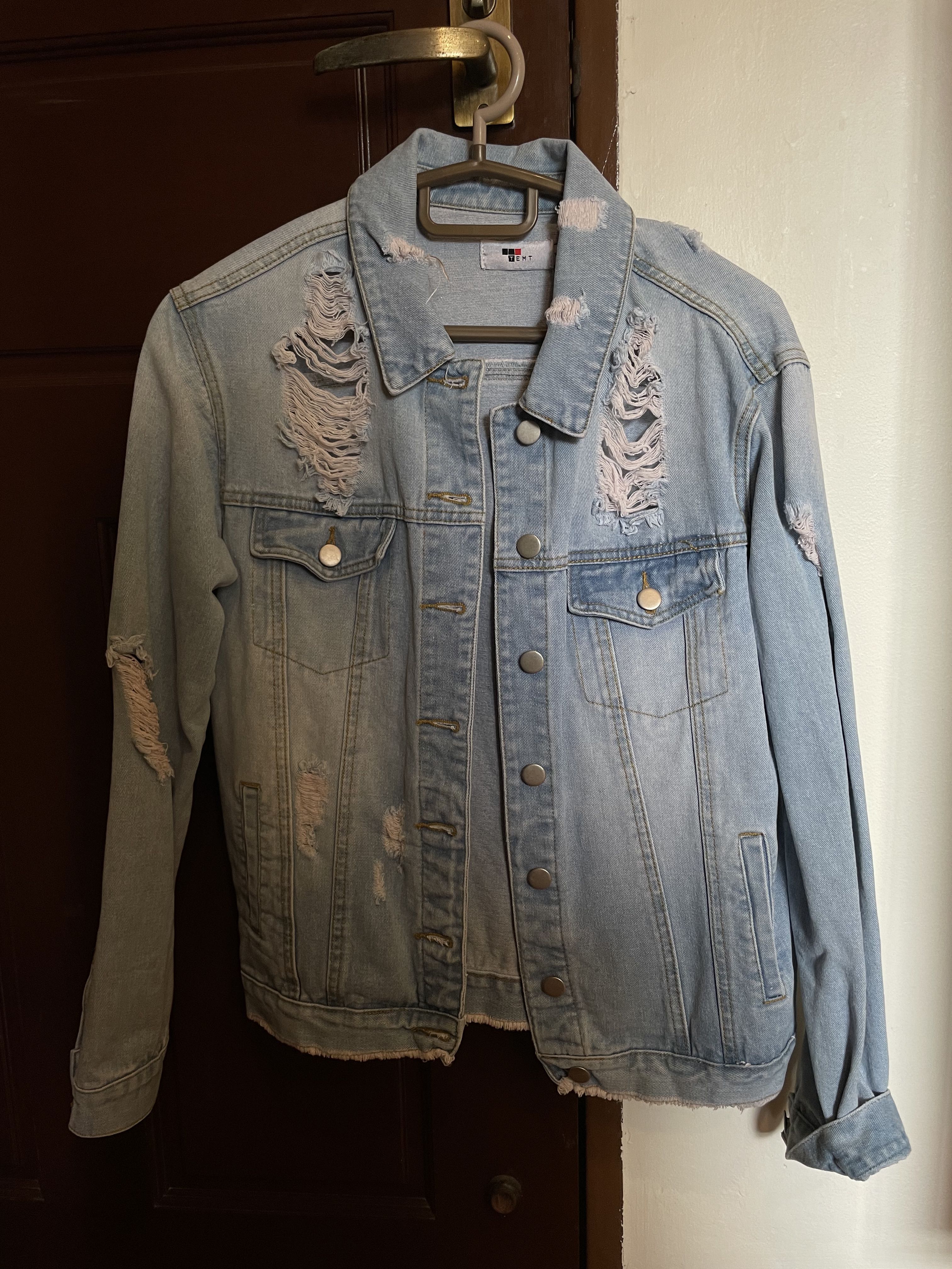 temt denim jacket, Women's Fashion, Coats, Jackets and Outerwear on ...