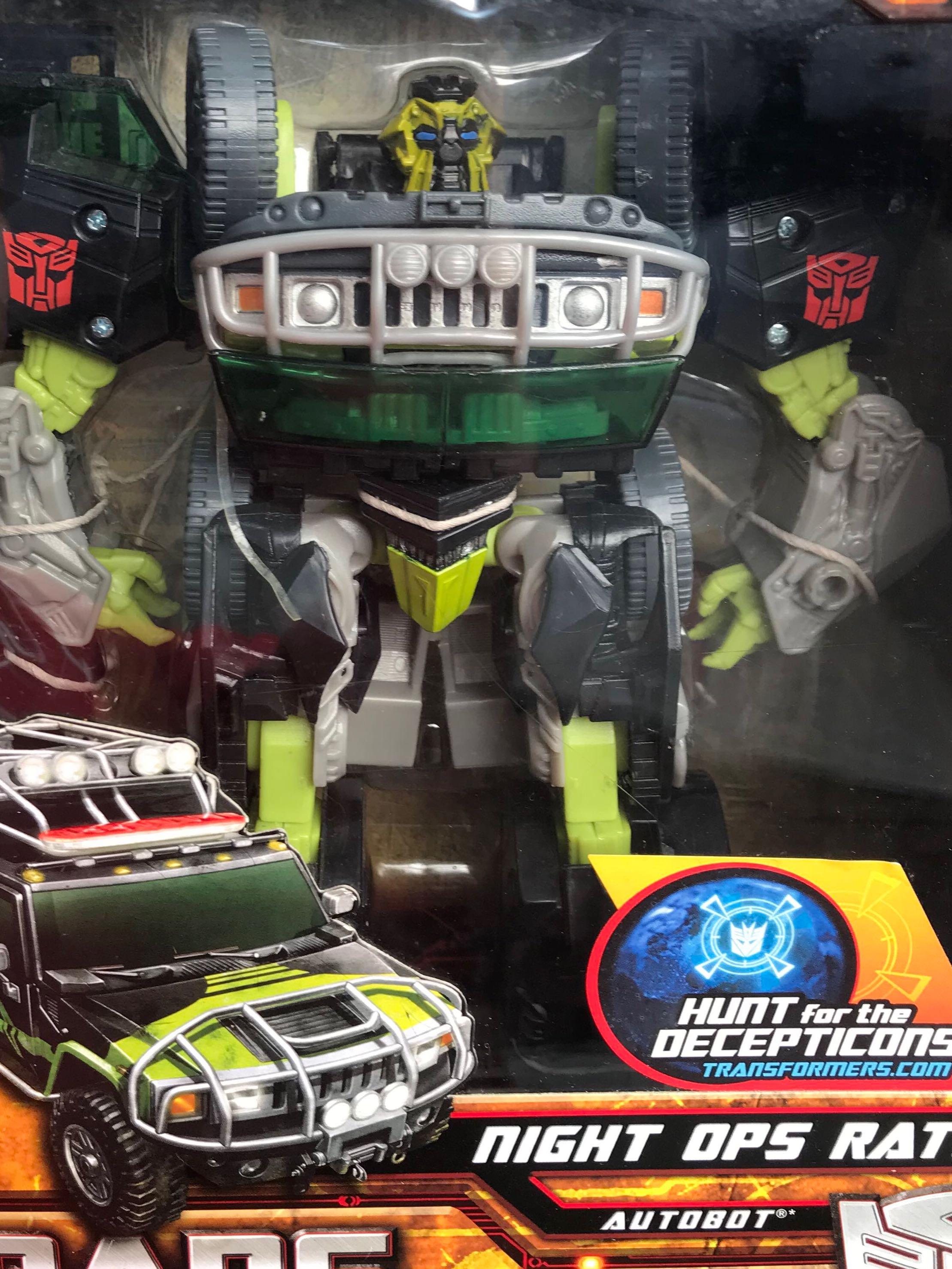 TRANSFORMERS NIGHT OPS RATCHET, Hobbies & Toys, Toys & Games on Carousell