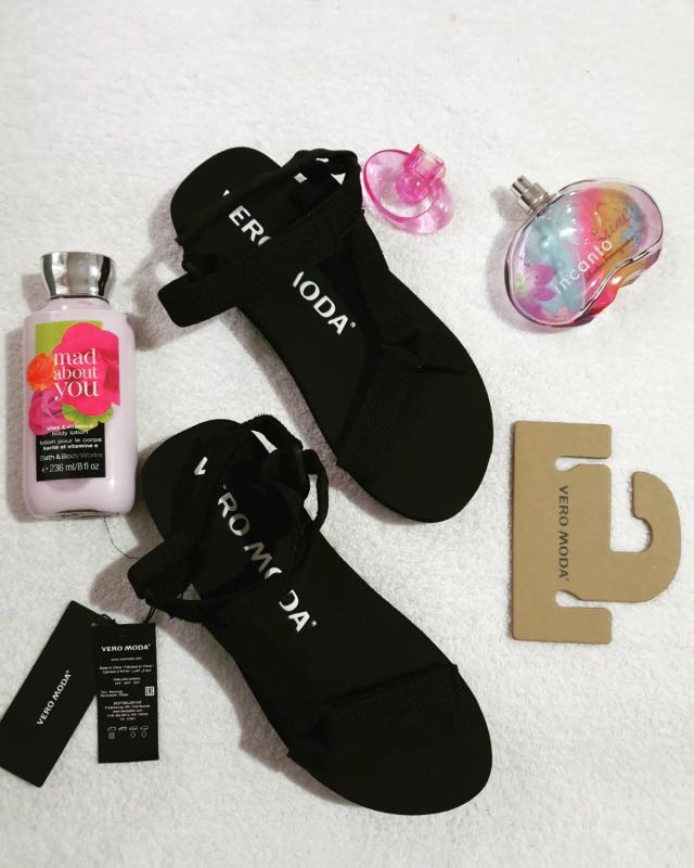vero moda sandals