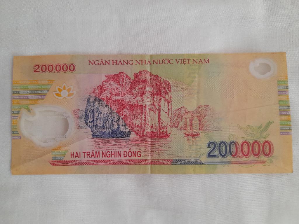 200k dollars shop in rupees