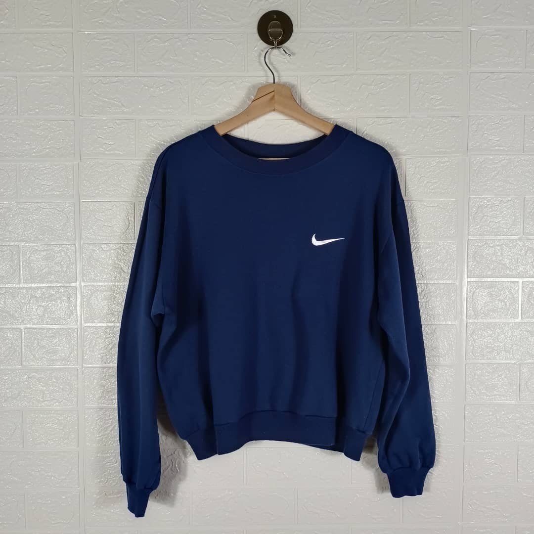 VINTAGE NIKE US FLAG, Men's Fashion, Clothes, Tops on Carousell