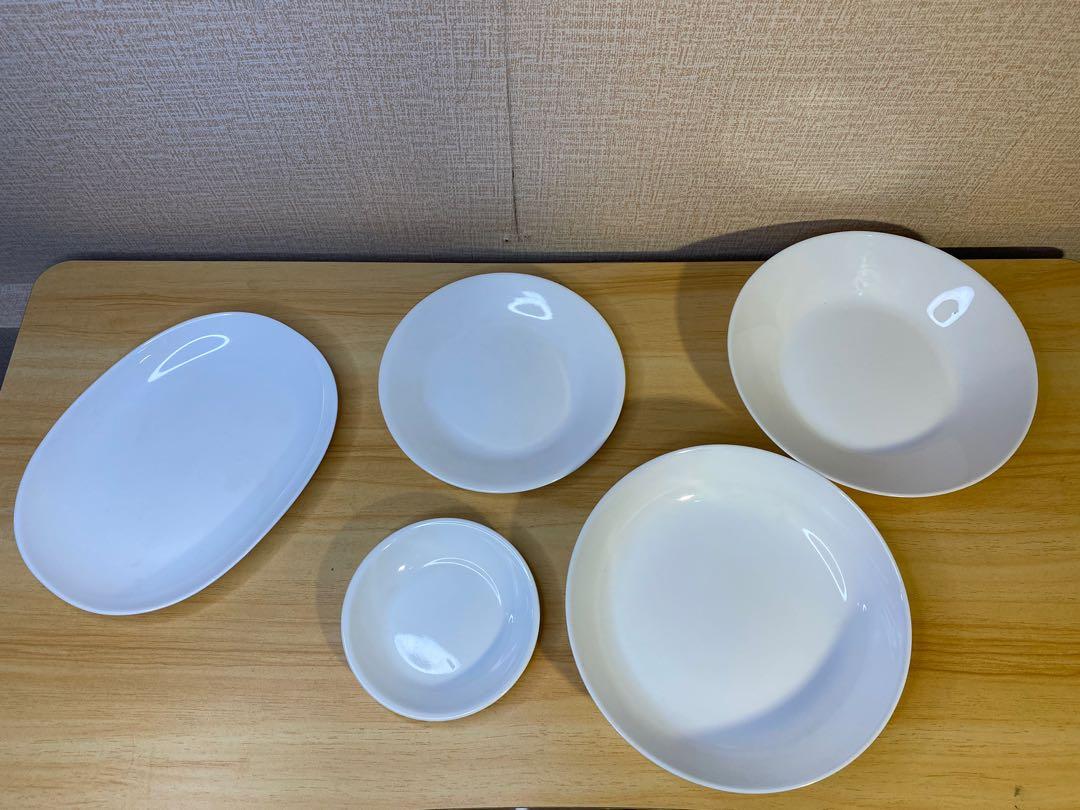 5 pcs Plain White Arcopal and Corelle Bundle Plate Set T087 (Category: Coffee & Tea Tableware) located in Paranaque City. Submitted by kalinapraktikalstore (Listing ID 1141287714, Image 1). Description: Used Arcopal and Corelle Plate Set 1 Corelle Saucer (4.8 inch diameter x 0.5 inch height) 1 Corelle Salad Plate (6.8 inch diameter x 0.5 inch height) 1 Arcopal Oval Plate (8.8 inch length x 6.8 inch width x 1 inch height) 1 Arcopal Bowl (7.9 inch 