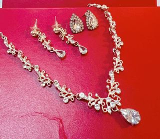（分類：）位於 。 由 crystalt 提交（商品編號 1141277021，圖片 1）。簡介： 。