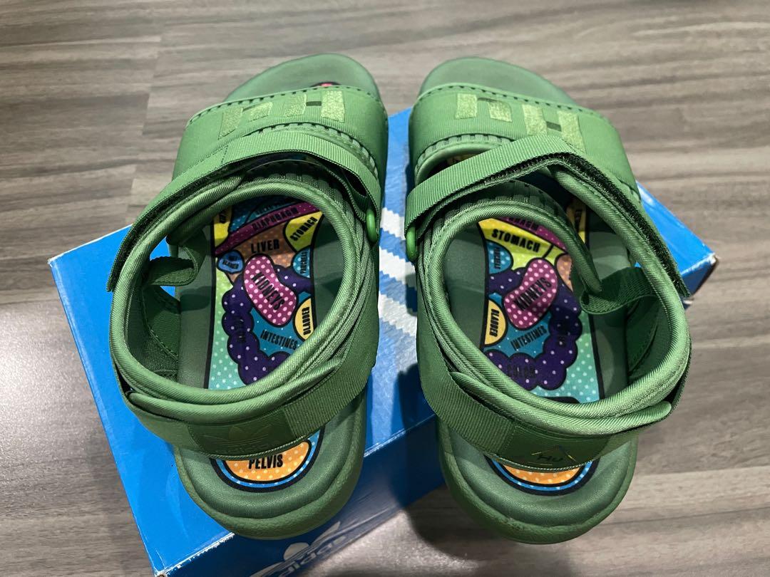 Human on sale race adilette