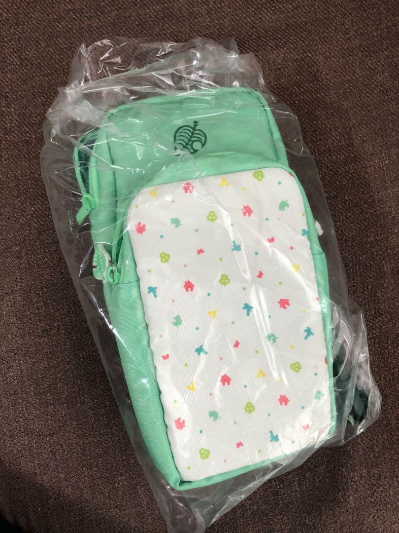 Animal Crossing Shoulder Pouch (Category: Cases & Covers) located in Mandaluyong City. Submitted by larius (Listing ID 1141278786, Image 2). Description: Took out of box, displayed/hung for a couple of weeks then put back. RFS: found a bigger bag more suited to my needs Fixed price.