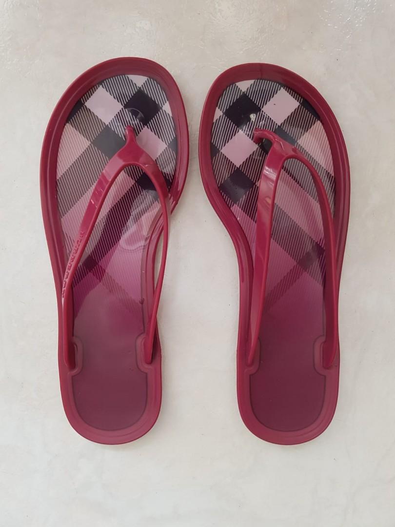 Authentic Burberry Jelly Sandals, Women's Fashion, Footwear, Sandals on  Carousell