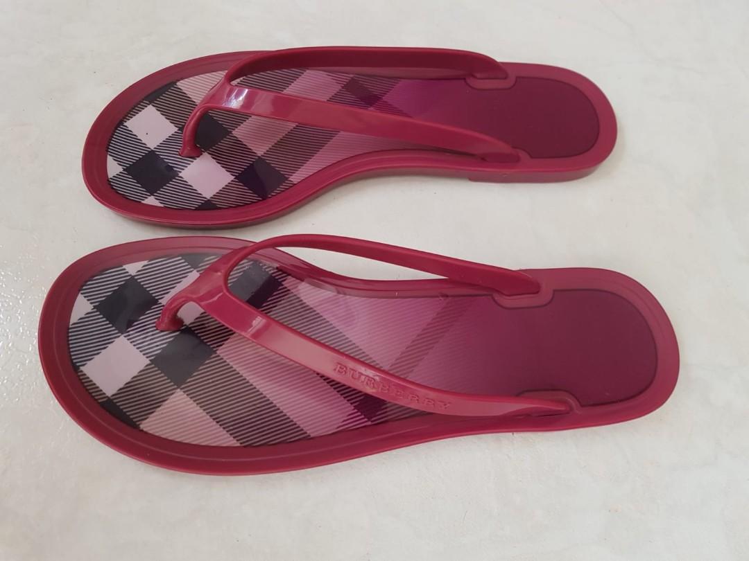 Authentic Burberry Jelly Sandals, Women's Fashion, Footwear, Sandals on  Carousell