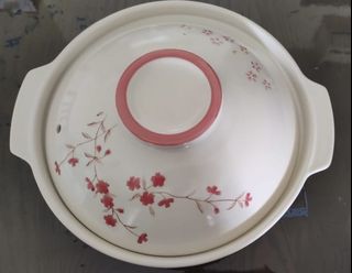 (Category: ) located in . Submitted by treasure_box_clearance (Listing ID 1141306308, Image 1). Description: .