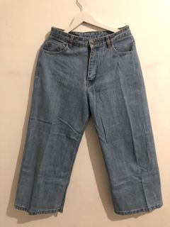 (Kategori: ) berada di . Dikirim oleh secondhand_bynanda (ID iklan 1141311135, Gambar 1). Deskripsi: .