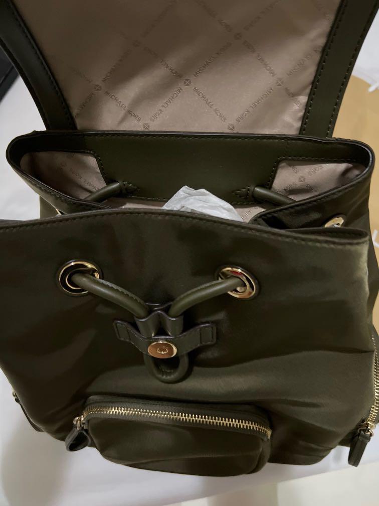 Brand New 100% Authentic Michael Kors Bag backpack (Category: Luxury Bags & Wallets) located in Bulacan. Submitted by __randomthings (Listing ID 1141167843, Image 2). Description: FREE SHIPPING 100% authentic or double money back guarantee.