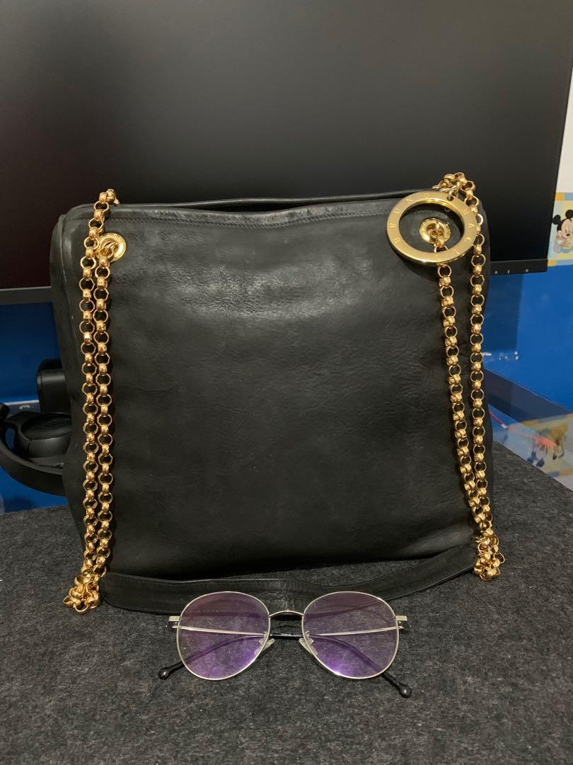 Bruno Magli (Category: Luxury Bags & Wallets) located in Marilao. Submitted by curleylux (Listing ID 1141205349, Image 1). Description: Bruno magli .