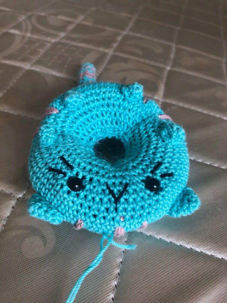 Crochet donut cat, Hobbies & Toys, Stationery & Craft, Handmade Craft