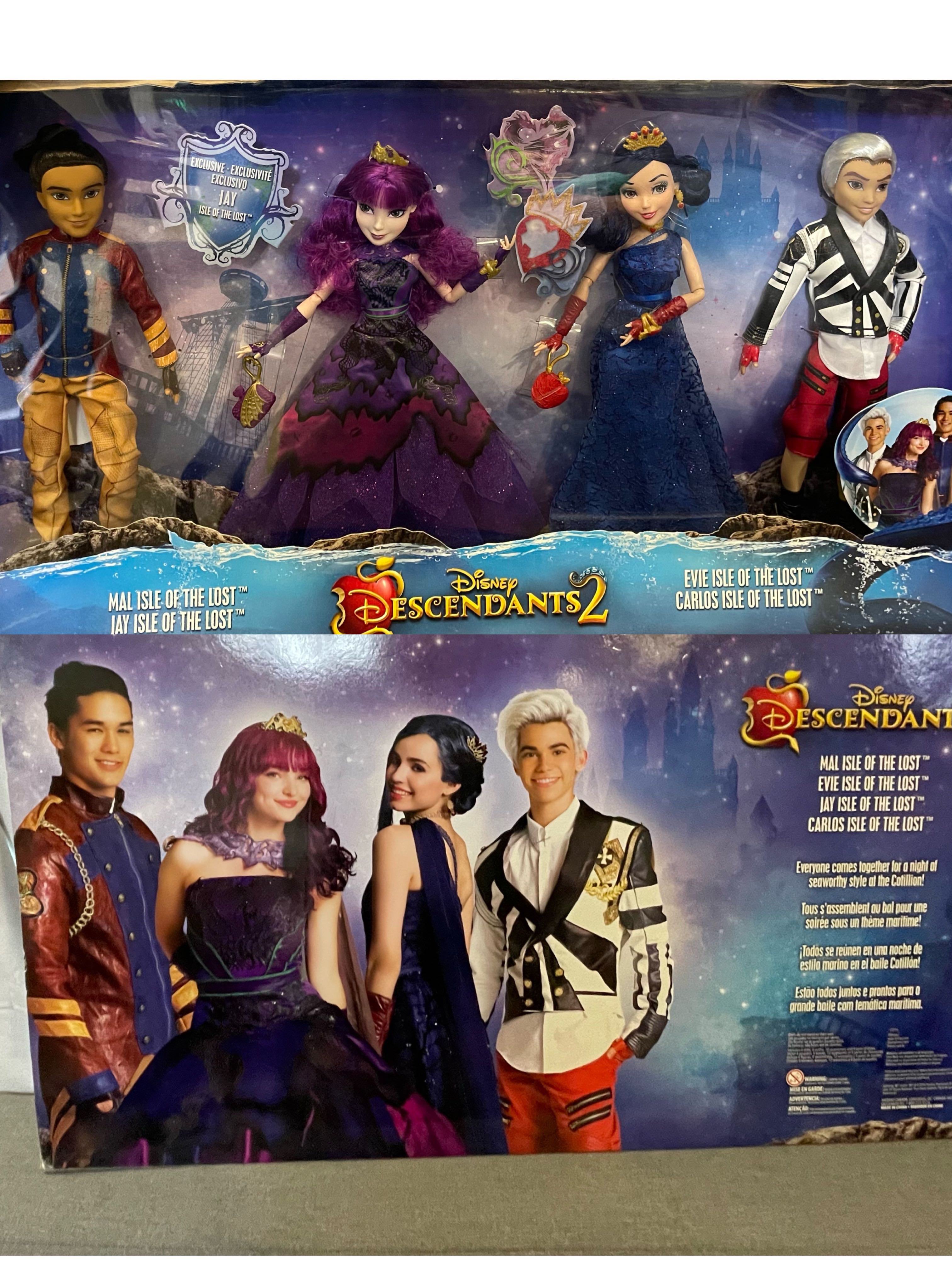 Disney Descendants 2-Pack Evie Isle of the Lost and Carlos Isle of the Lost  Dolls 