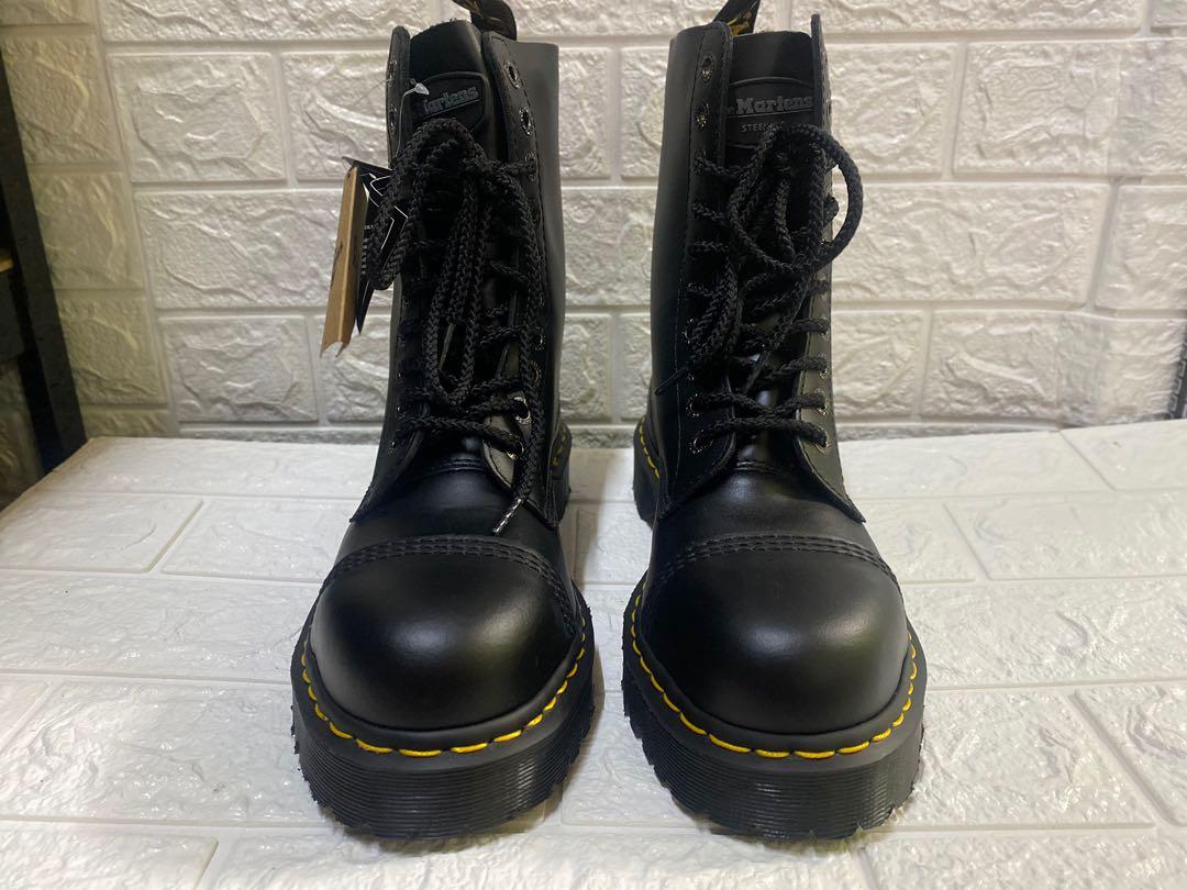 Dr. Martens 8176 Uk7, Men's Fashion, Footwear, Boots on Carousell