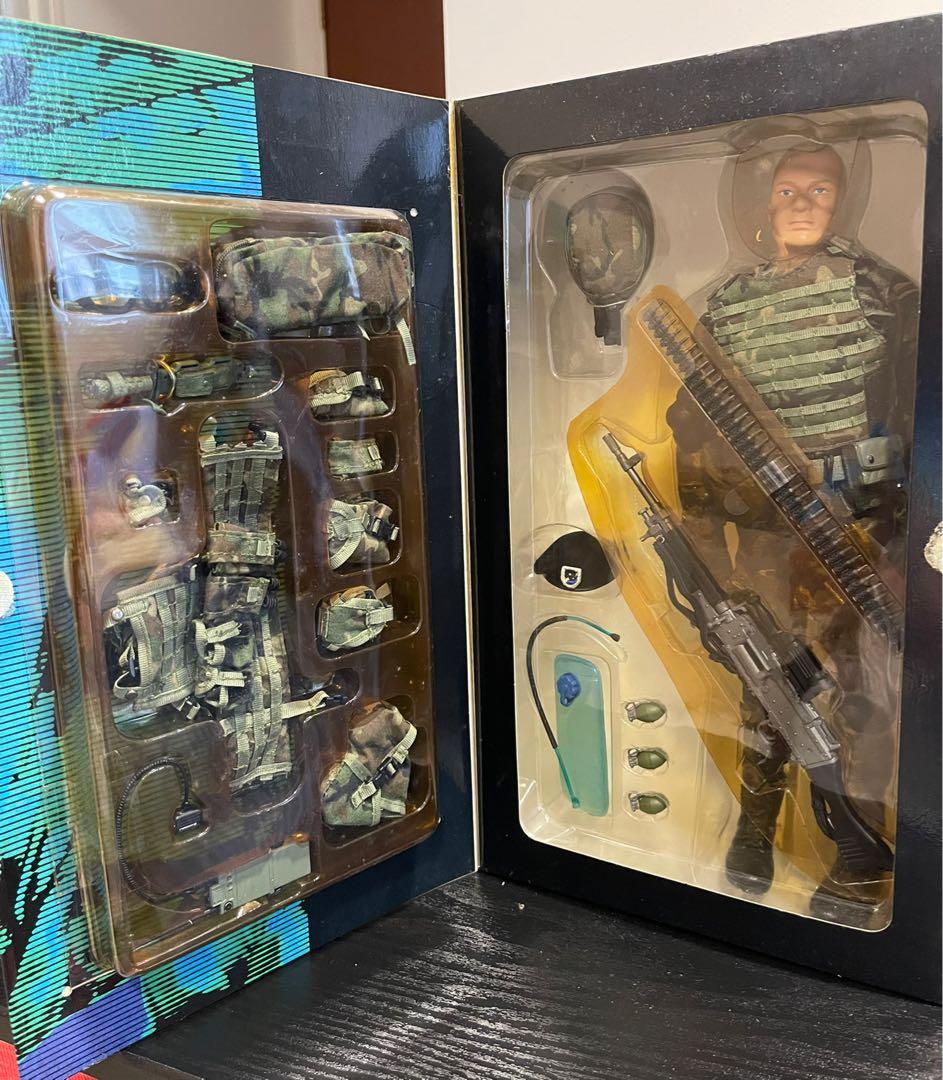 ドラゴン社 FULL GEAR RANGERS 1/6 フィギュア