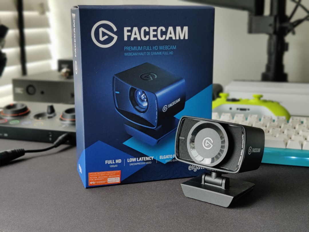 Elgato Simulator Streaming Facecam Full HD Camera – Cool Performance