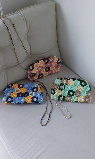 Flowerpuff crochet bag
