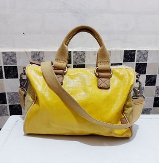 (Kategori: ) berada di . Dikirim oleh preloved_studf (ID iklan 1141182161, Gambar 1). Deskripsi: .