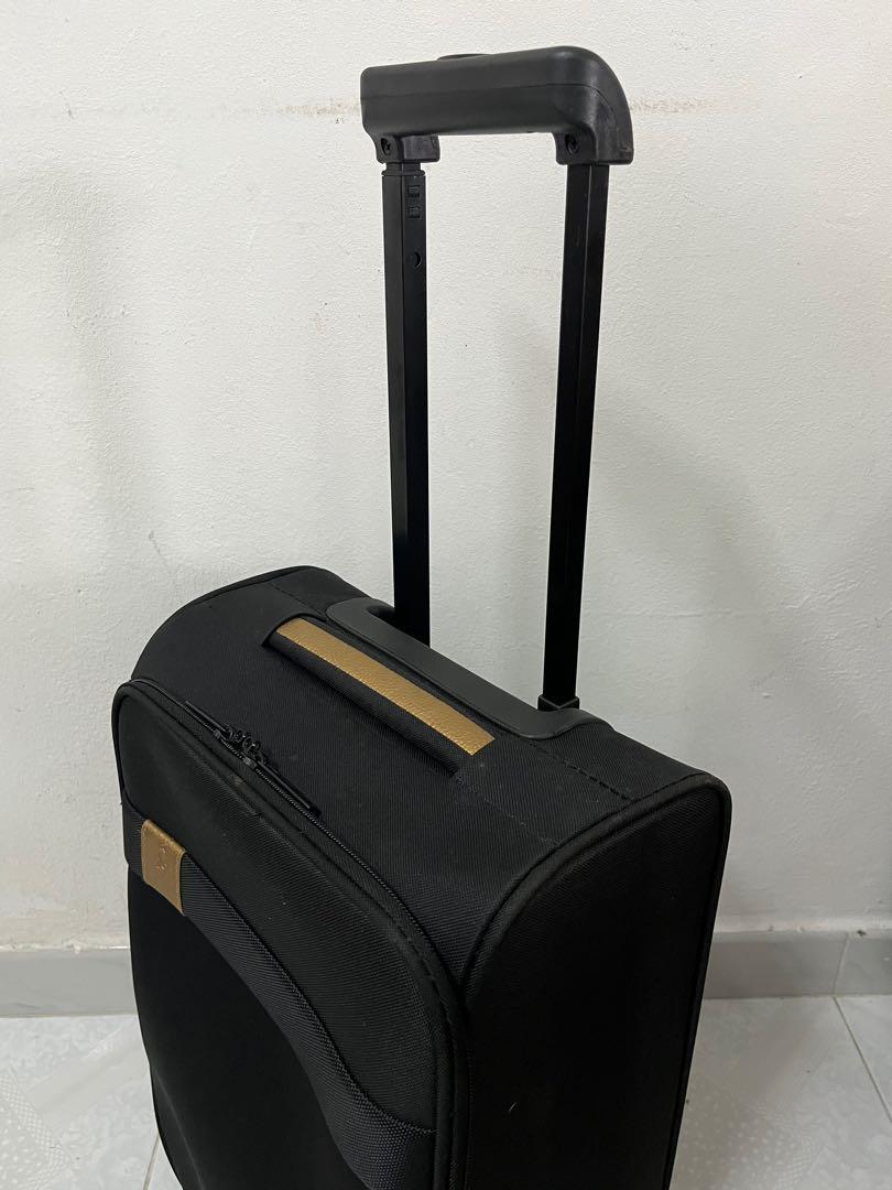 FREE POSTAGE Luggage Kit Bag with Two Wheels Men s Fashion Bags