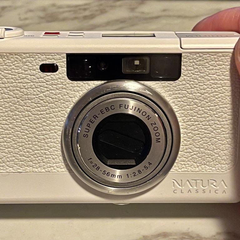 fujifilm natura classica 白色特別版月光機28-56mm f2.8-5.4 film