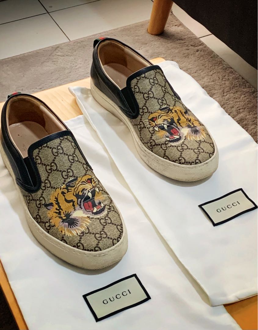Gucci tiger shoes hot sale