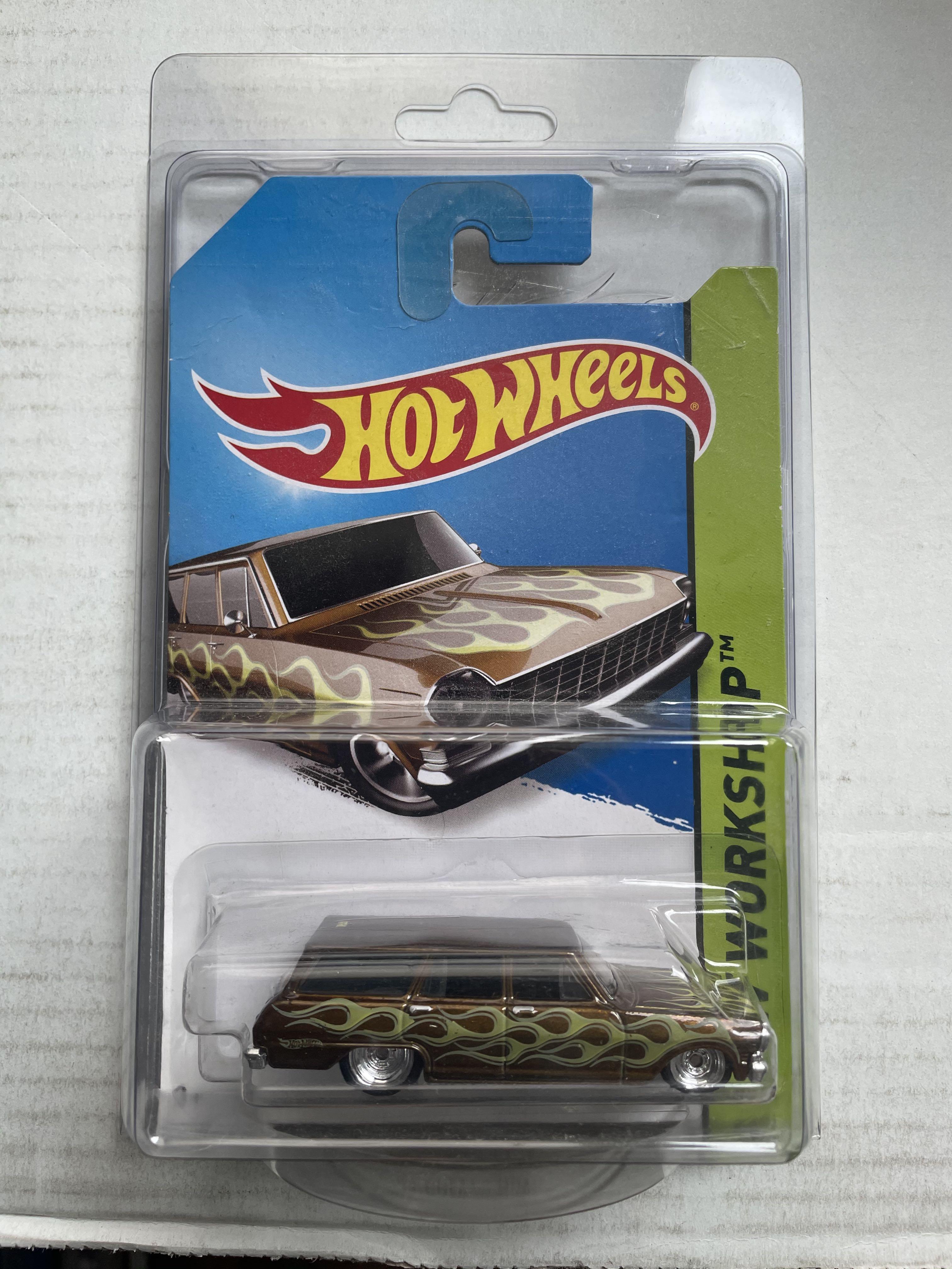 Hot Wheels Super Treasure Hunt - Modèle '64 Chevelle SS Voiture Miniature 549800