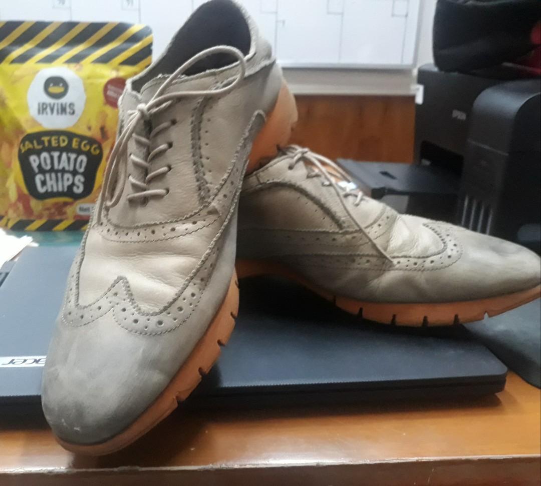 Hush puppies Vibram, Men's Fashion 