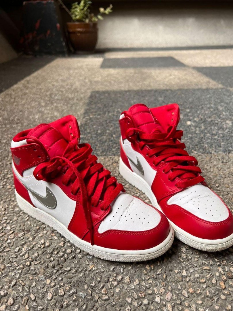 Jordan 1 gym shop red metallic silver