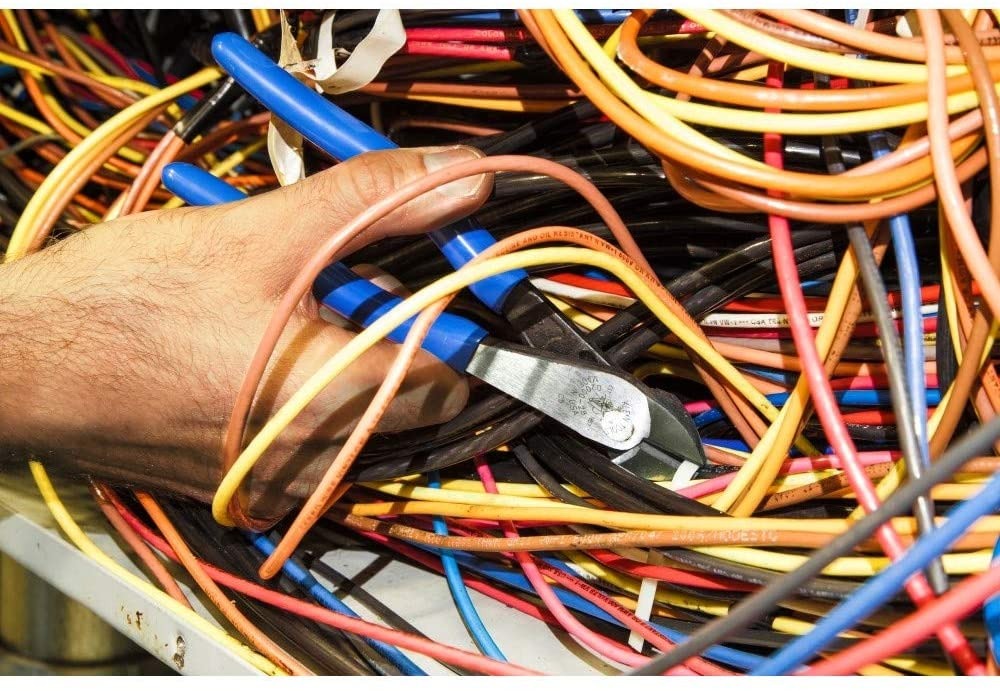 Klein Tools D200028 Pliers, Diagonal Cutting Pliers with Angled Head