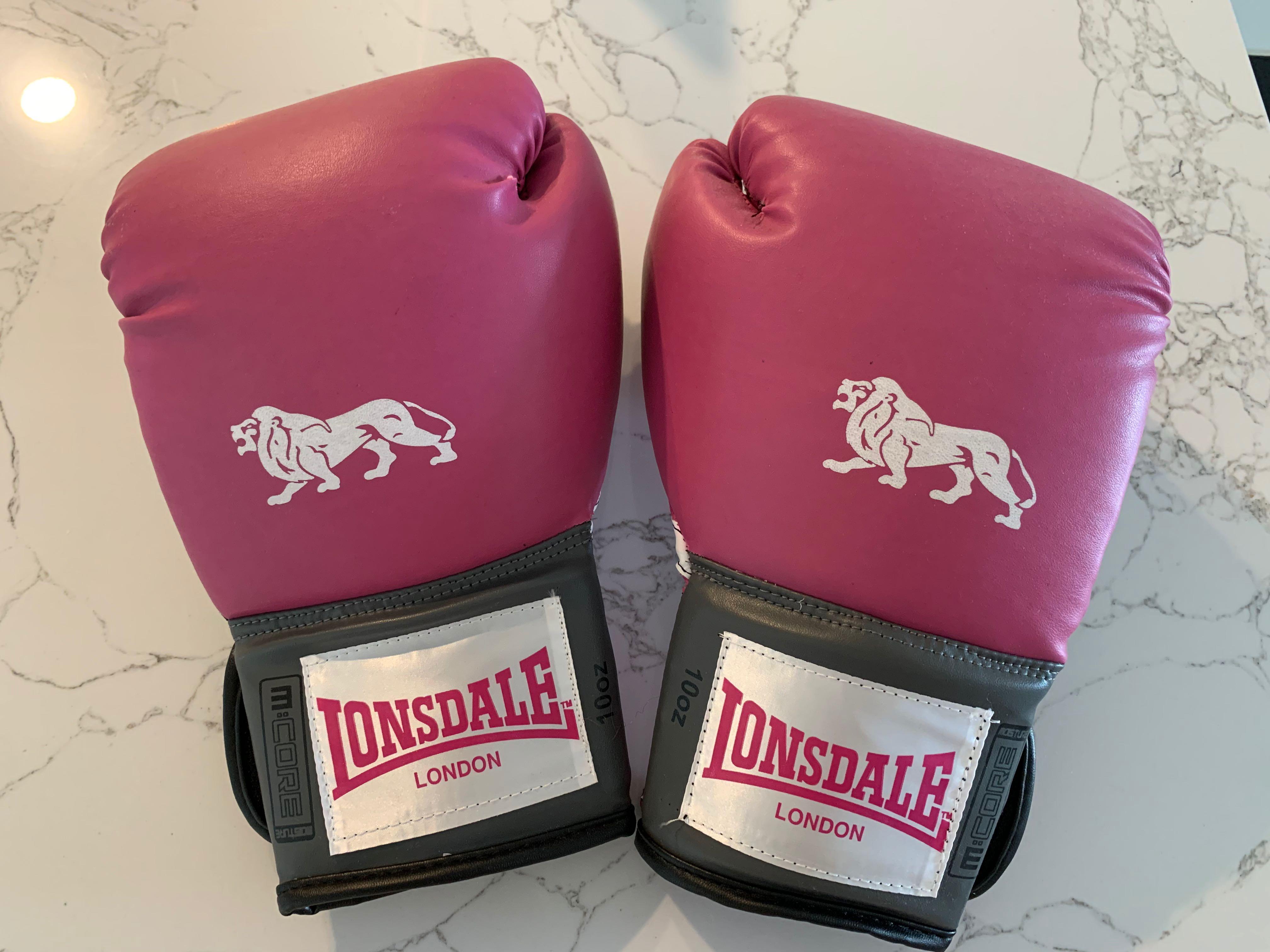 Lonsdale Boxing Gloves 10oz Sports Equipment Sports Games