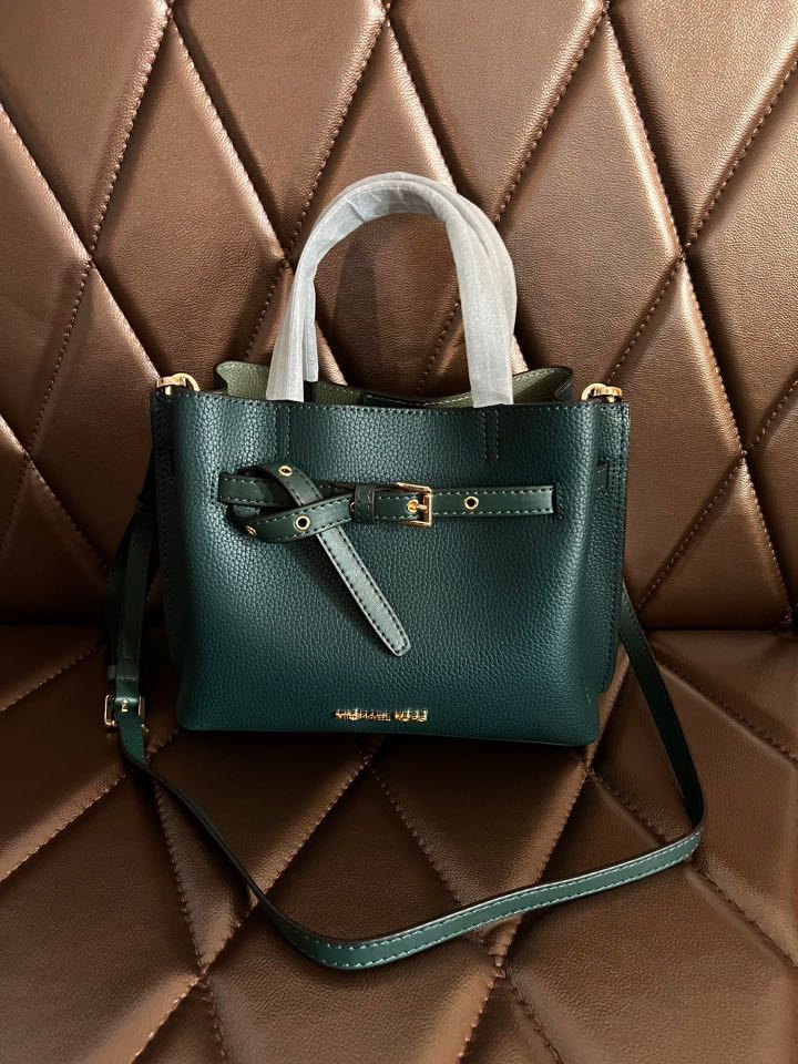 Michael Kors Emilia Tote Green, Women's Fashion, Bags & Wallets, Clutches  on Carousell
