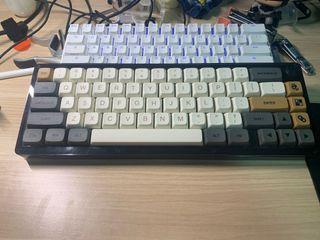 MW65 v2 custom mechanical keyboard