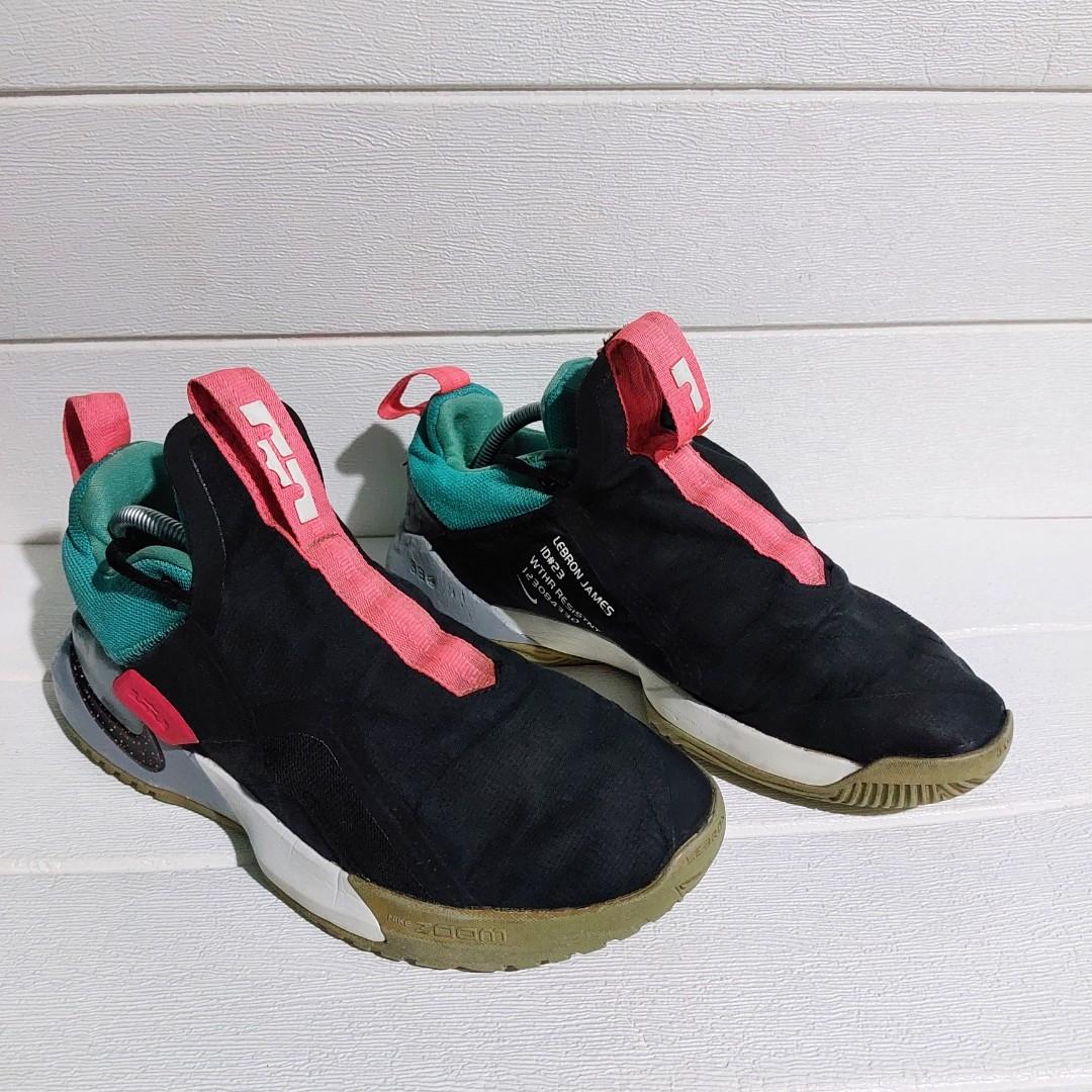 Nike ambassador 11 hotsell