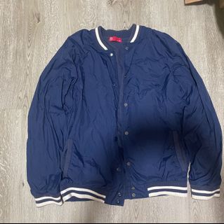 (Category: ) located in . Submitted by adoptmy.clothes (Listing ID 1141314881, Image 1). Description: .