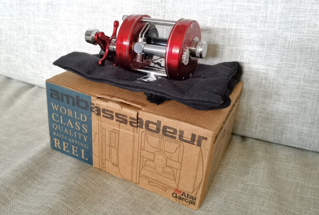 Rare: Abu Garcia Ambassadeur 2500C IAR Red, Sports Equipment 