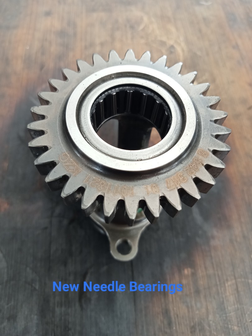 replacement-of-needle-bearings-for-intermediate-shafts-for-bmw-liquid