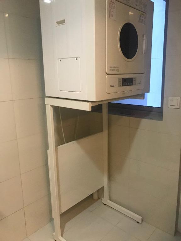 Rinnai Gas Clothes Dryer with wall rack, TV & Home Appliances, Washing