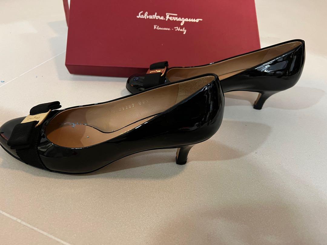 Ferragamo carla 55 shop