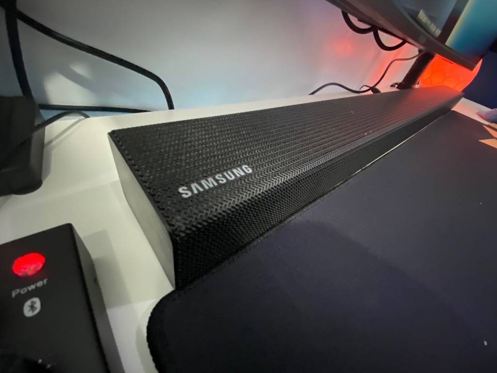 Samsung Soundbar + Wireless Subwoofer (Model HWK450), Audio, Soundbars