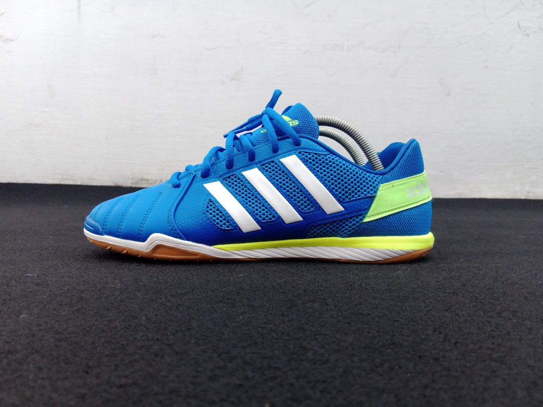 Sepatu futsal Adidas SALA size 43 Fesyen Pria Sepatu Lainnya