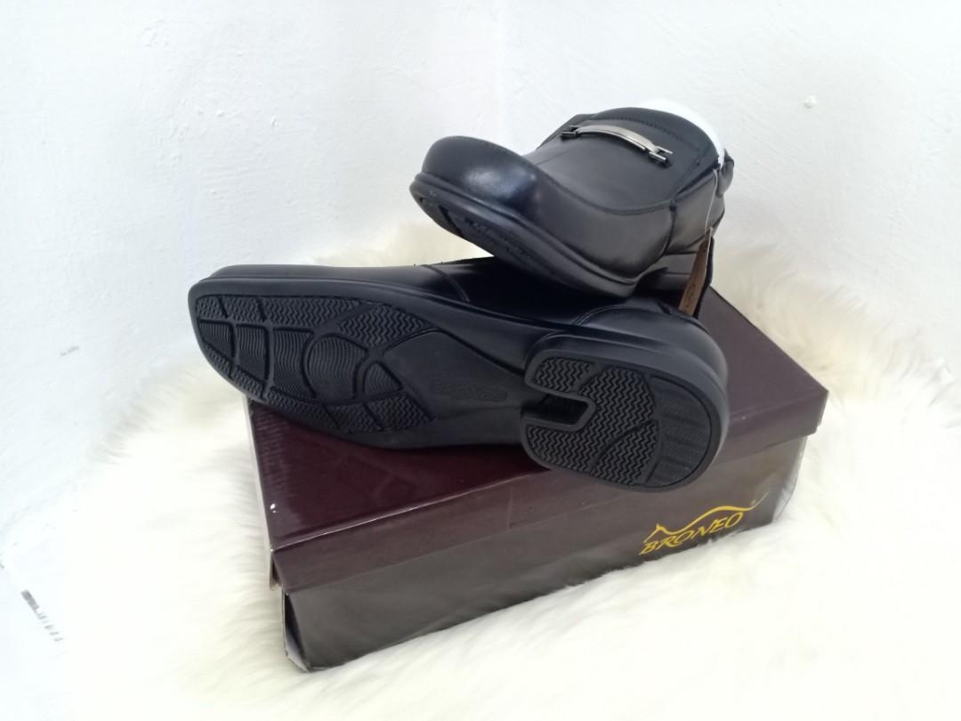 Shoe Black size UK9