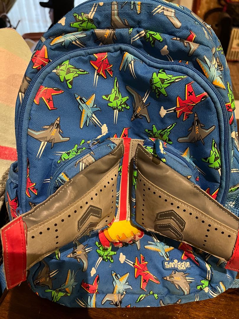 smiggle rocket bag